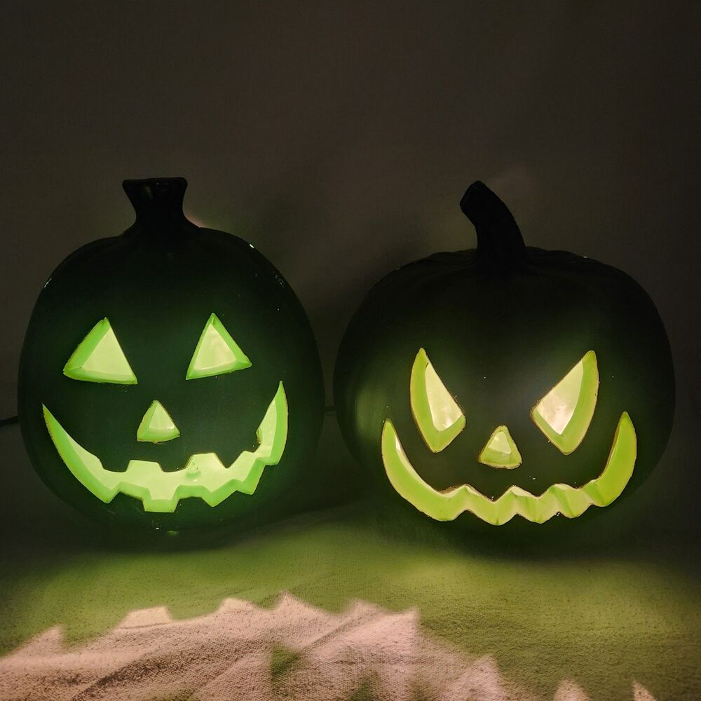 Decoration Pair of Lighted Pumpkins Blow Mold Jack-O'-Lantern Black & SELECT